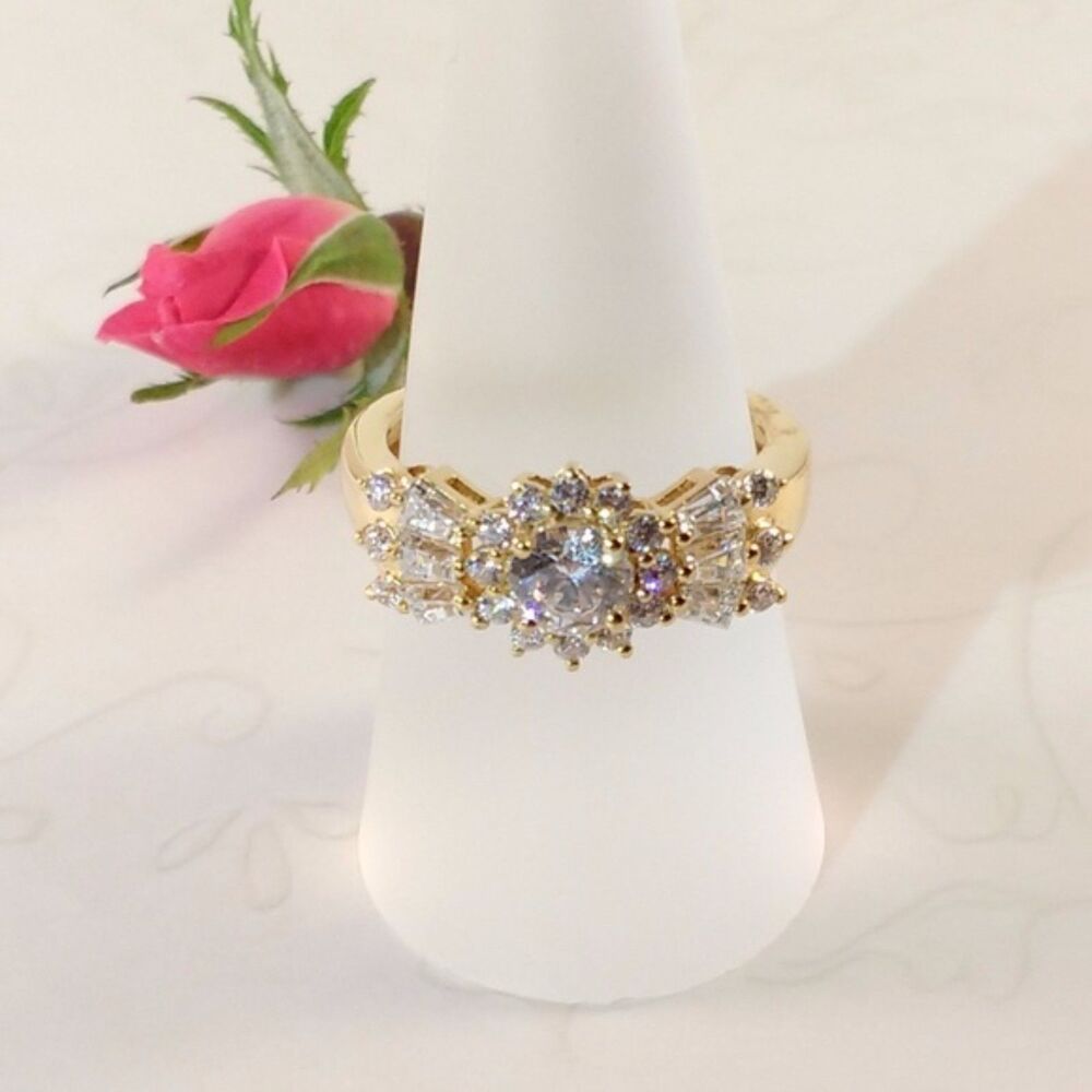 Simulated Diamond 14k YG Swarovski Gemstones™ Size 7